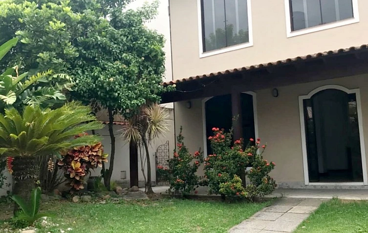 Casa à Venda no bairro Taquara - Rio de Janeiro - RJ
