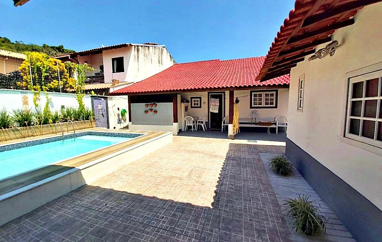 Casa - Venda no bairro Piratininga - Niterói - RJ