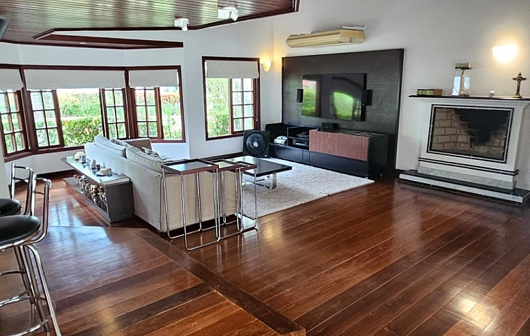 Casa Alto Padrão - Venda no bairro Piratininga - Niterói - RJ